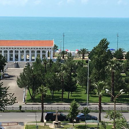 Apt Khimshiashvili 11 Apartment Батуми Екстериор снимка