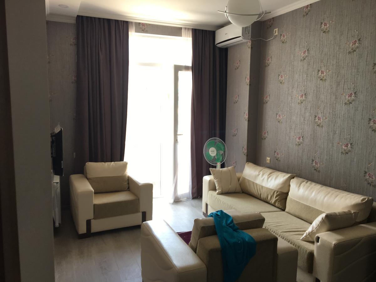 Apt Khimshiashvili 11 Apartment Батуми Екстериор снимка