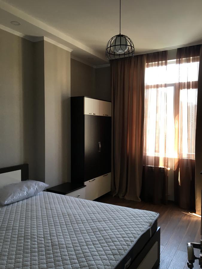 Apt Khimshiashvili 11 Apartment Батуми Екстериор снимка