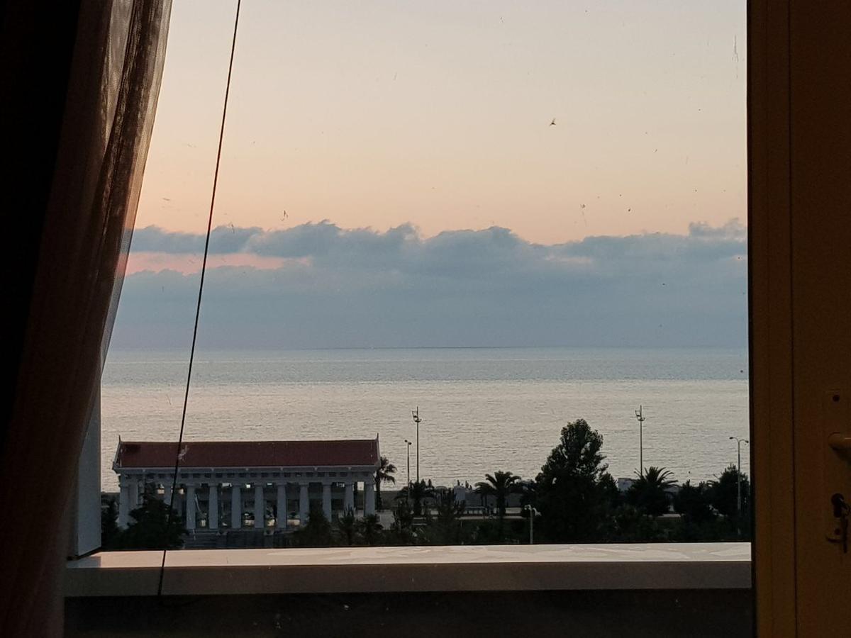Apt Khimshiashvili 11 Apartment Батуми Екстериор снимка